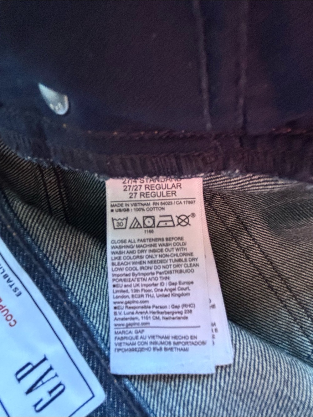 GAP High Rise Barrel Jean - Picture 9 of 9